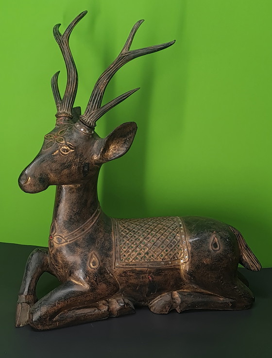 Image 1 of Hölzerne liegende Hirsche