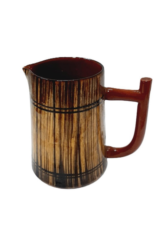 Boccale o boccale da birra in ceramica fatto a mano