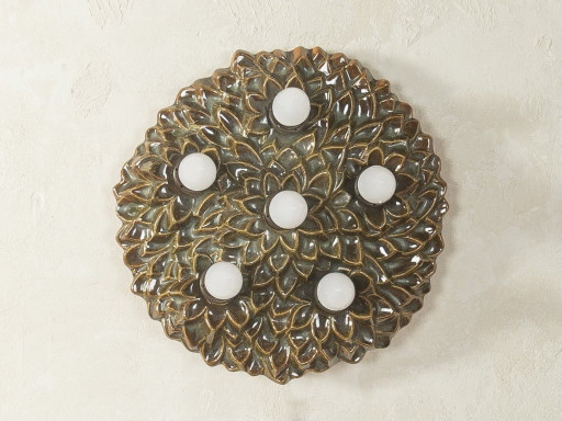 Lampada da parete in ceramica degli anni '70 con decorazioni floreali. – wandlampen