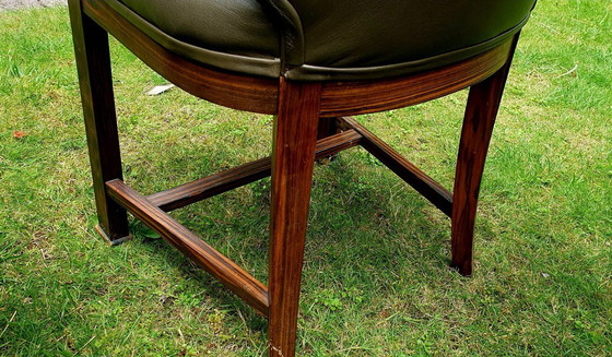 Image 1 of 4 Eetkamerstoelen met leuning en 2 zonder