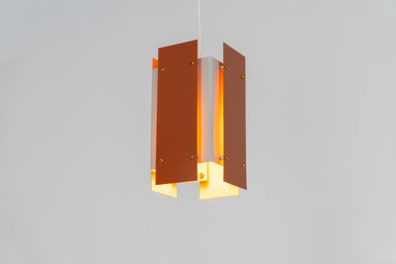 Image 1 of Impresionante par de lámparas colgantes de Lyfa (Dinamarca, años 60).