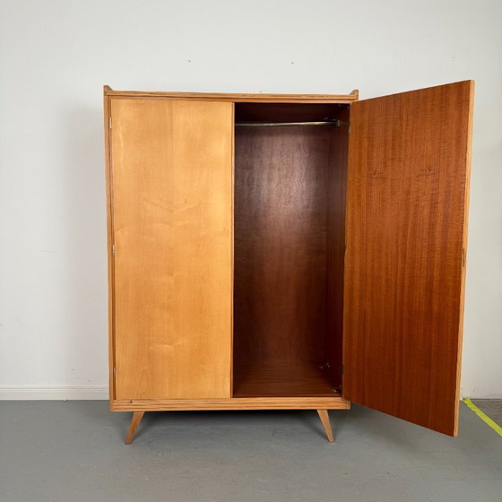 Image 1 of  Armadio anni '50 in stile metà secolo