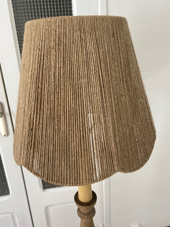 Image 1 of Lampada da terra vintage in legno tornito con paralume in corda, anni '60