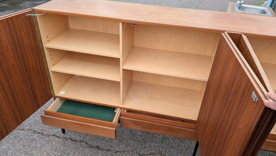Dieter Waeckerlin B60 voor Behr | Teakhouten highboard | Mid-century – High boards, Metal, Wood (photo 5 of 7)