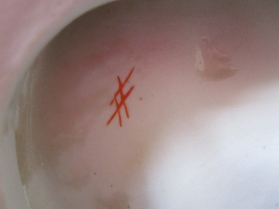 Image 1 of Carrosse en porcelaine, marque de base datant de 1887