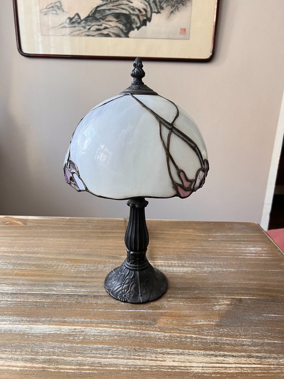Image 1 of Vintage Tiffany style table lamp, small floor lamp