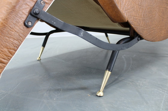 Image 1 of 1950 Marco Zanuso Liggende 'Lady' Loungestoel in kunstleer, Italië