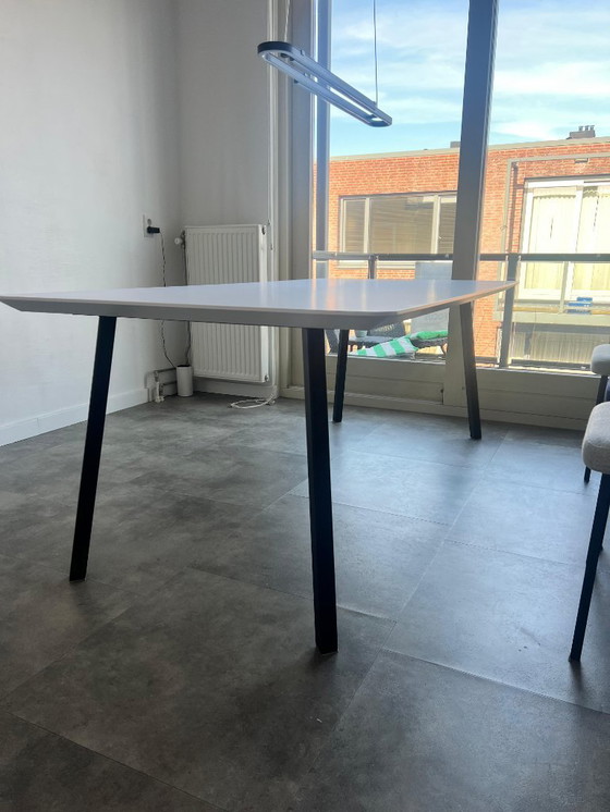 Image 1 of Studio Henk Eettafels - New Classic - Zwart - Rechthoekig - Verjongd ronde hoeken - HPL Fenix bianco kos - 200cm - 100cm 