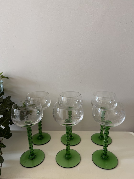 Image 1 of Set di 6 bicchieri da vino con base verde, anni '70