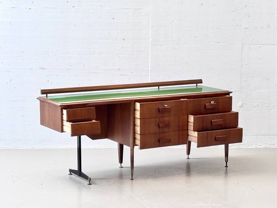 Image 1 of Eccezionale credenza italiana di metà secolo con specchio, anni '60