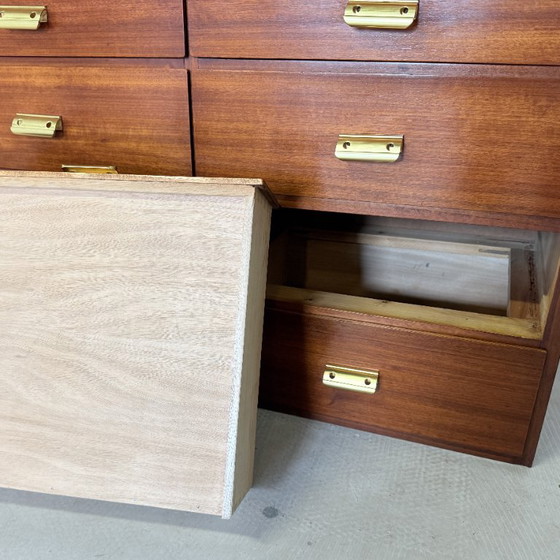 Vintage Duitse Apothekerskast In Mahonie | Mid-Century Modern – Opbergkast, Glass, Wood (photo 6 of 14)