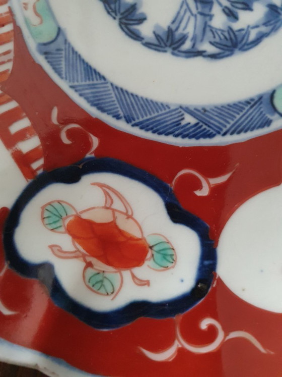 Image 1 of Paire d'assiettes japonaises Imari - Période Meiji, vers 1900