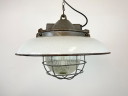 Industrielle graue Emaille-Hängeleuchte im Fabrikkäfig-Design aus Gusseisen von Zaos, 1960er Jahre