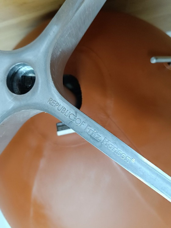 Image 1 of Arne Jacobsen - Chaise Egg - Arne Jacobsen - Chaise longue