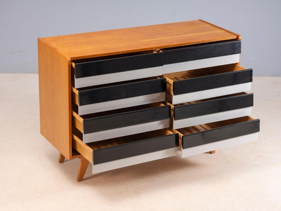 Credenza Mid-Century modello U453 di Jiří Jiroutek per Interier Praha, anni '60, Cecoslovacchia, 110 × 45 × (photo 5 of 7)
