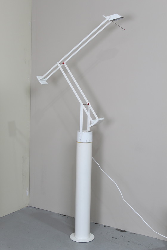 Image 1 of Vintage Vloerlamp, Bureaulamp Artemide Tizio 50 - Jaren '70