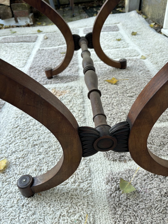Image 1 of Vintage 1830 naaitafel noten hout 