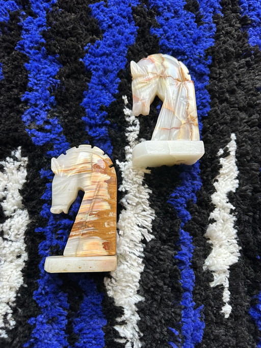 Chevaliers en onyx sculptés à la main, style vintage