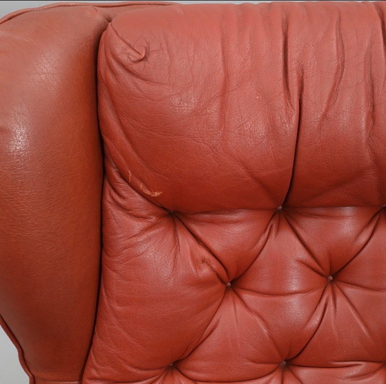 Image 1 of POLTRONA CON CAPPUCCIO, LEGNO STAMPATO