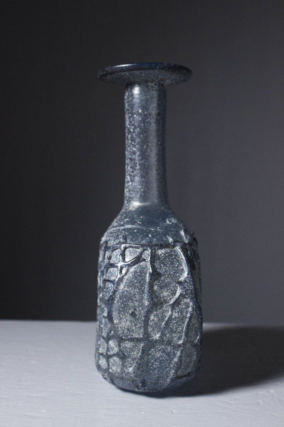 Vintage blown glass vase, Scavo technique, post-modern design, 1980s – Murano Glass (photo 3 of 9)