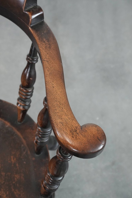 Image 1 of Antique English captain's chair/side chair/desk chair from the early 19th century