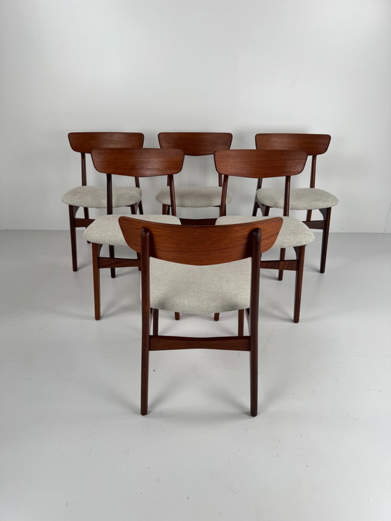 Juego de seis sillas de comedor, Schiønning & Elgaard, Dinamarca, años 60 – Wood (photo 3 of 15)