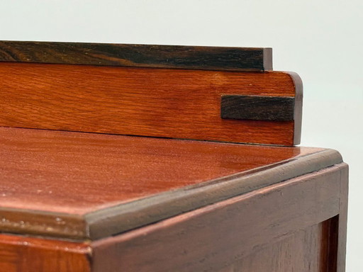 Mueble auxiliar Art Déco al estilo de la Escuela de Ámsterdam