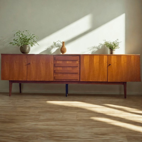 Image 1 of Vintage XL dressoir (250cm) in teak(fineer), 2x kast - 4x lade