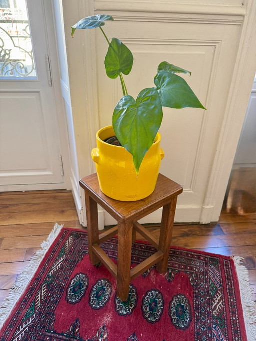 Sgabello in legno - stile brutalista