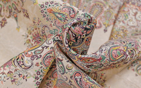 Image 1 of Tovaglia orientale fatta a mano, finemente lavorata con fili di seta, 100 x 100 cm