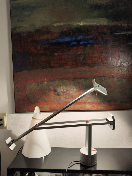 Vintage design zilverkleurige tafellamp Tizio Richard Sapper Artemide