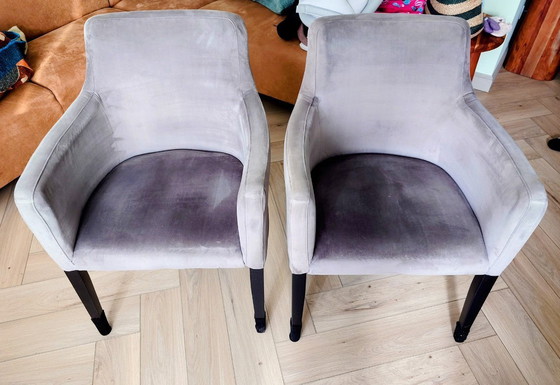 Image 1 of 6 Grijze fluwelen stoel met armleuningen Kare Design
