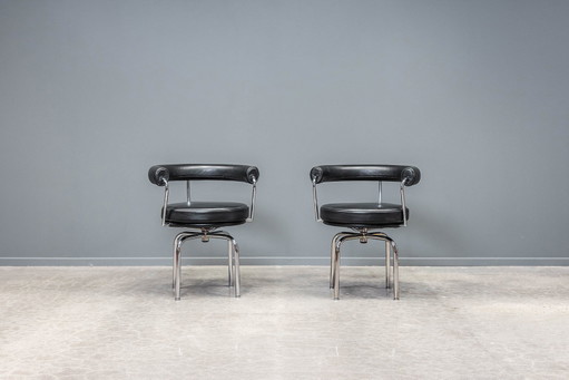 2x Cassina LC7 Stühle