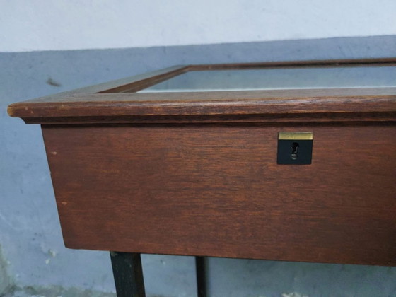 Image 1 of vetrina vintage