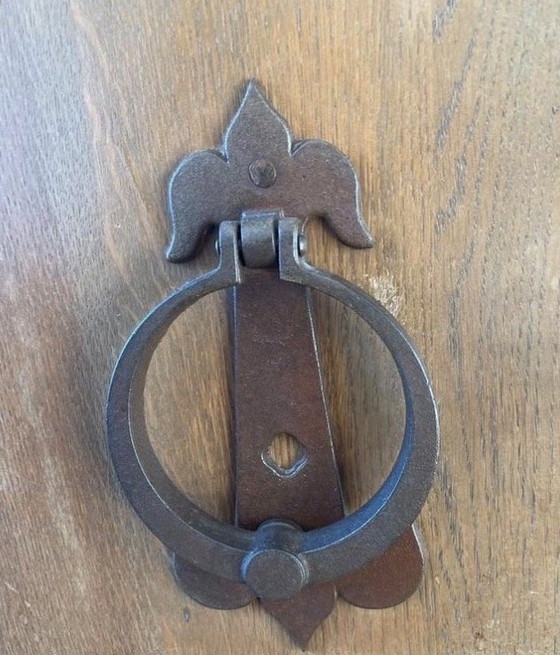 Image 1 of Brutalist kast 