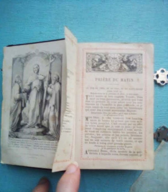 Image 1 of 19e-eeuws Romeins parochiemissaal