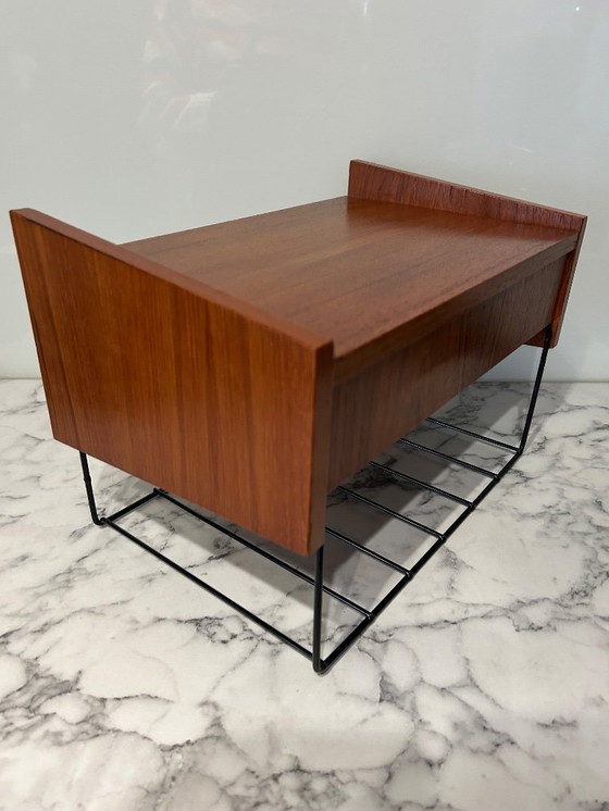 Image 1 of Armoire murale vintage scandinave en teck