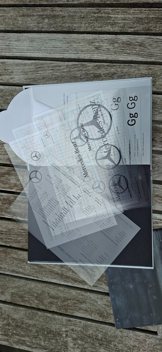 Image 1 of Mercedes-Benz books & brochures – rare collection