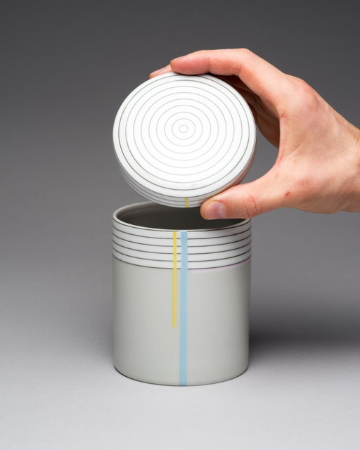 Rosenthal Yang (Sharon Yodjaja) Caja con tapa en zigzag Porcelana Geométrica y posmoderna