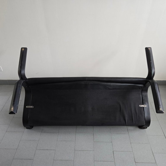 Image 1 of SOFA CANAPE SCANDINAVE 2 PLACES 1970 VINTAGE EN CUIR NOIR & BOIS COURBE 70S 1970