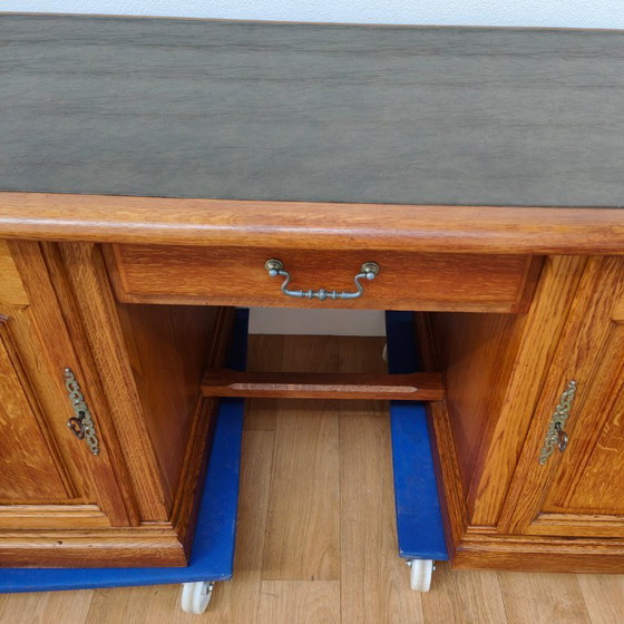 Image 1 of Escritorio de banquero antiguo de roble, escritorio de madera, oficina