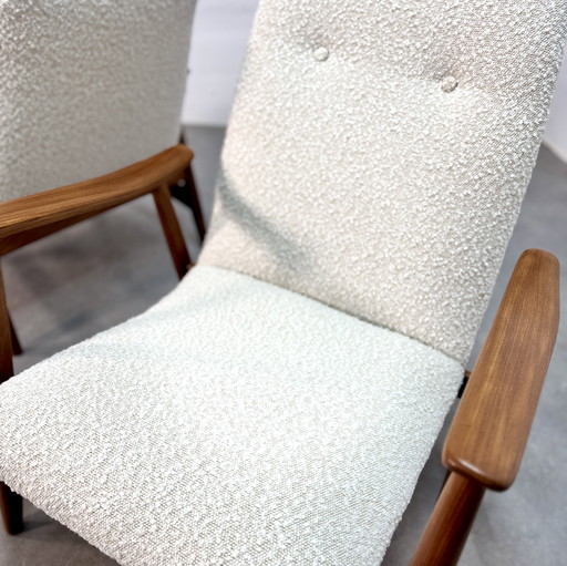 Louis van Teeffelen Ensemble de fauteuils Bouclé Reupholstered