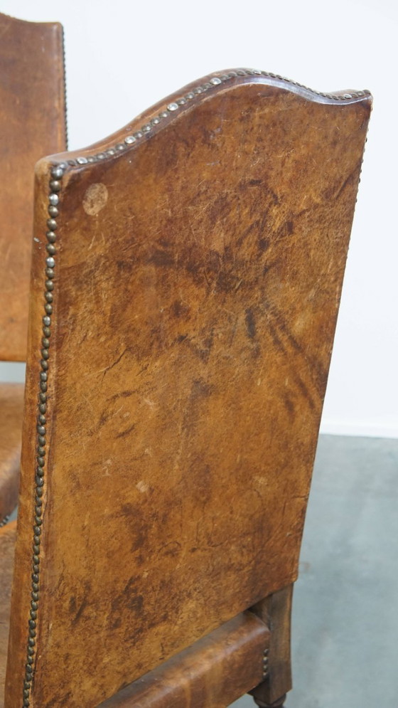 Image 1 of 4 x Sedia da pranzo antica in legno e pelle di pecora