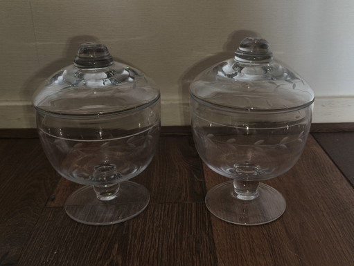 Bonbonnières vintage en verre sur pieds – Lot de 2 – glaskunst, Glass