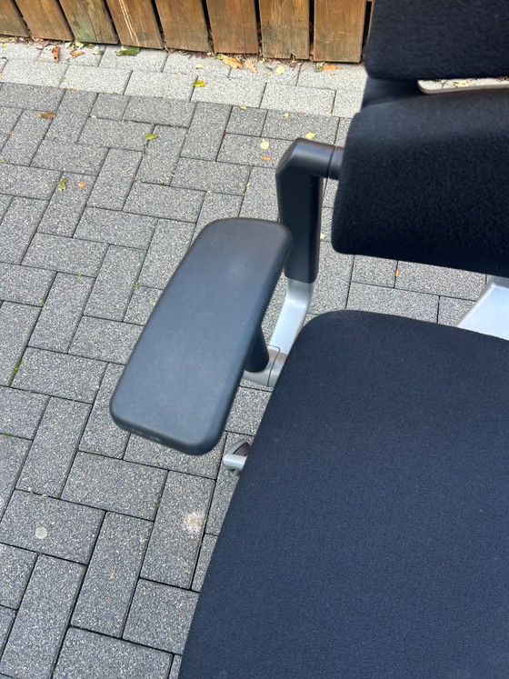Sedia da ufficio nera con rivestimento in tessuto, Steelcase Please bureaustoel, Sedie da ufficio, Tessile (foto 6 di 7)