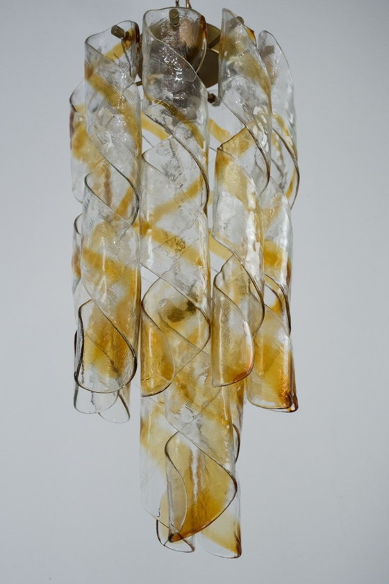 Image 1 of Een paar vintage Torciglione Murano glazen kroonluchters van Mazzega. Italië, jaren 70.