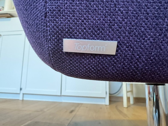 Image 1 of Poltrona Topform 'Lily' tessuto viola Barcellona
