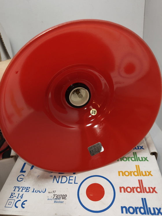 Set di lampade a sospensione Nordlux Lobby Glass, modello 1800, colore rosso. – Plastic (photo 4 of 9)