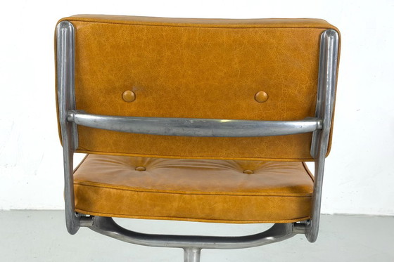 Image 1 of Stoel voor gevorderden/ES101, ontworpen door Charles en Ray Eames voor Herman Miller - 1968