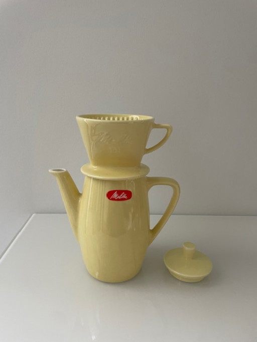 Macchina da caffè Melitta vintage con filtro degli anni '60.